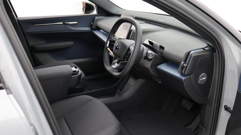 Volvo Ex30 view 4
