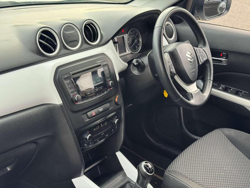 Suzuki Vitara view 2