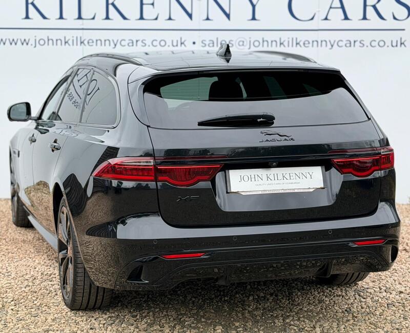 Jaguar XF view 4