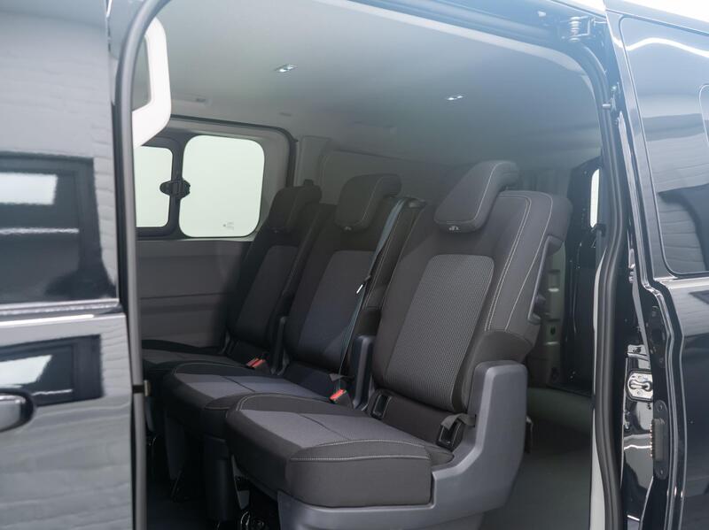 Volkswagen Transporter view 2
