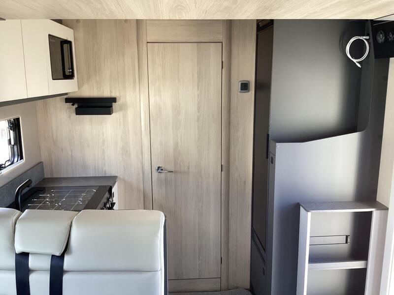 Auto-Trail F-Line F60 — image 13