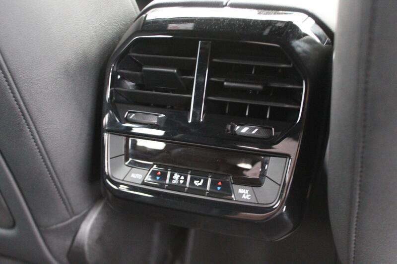 2022 BMW iX in White — image 40 of 88