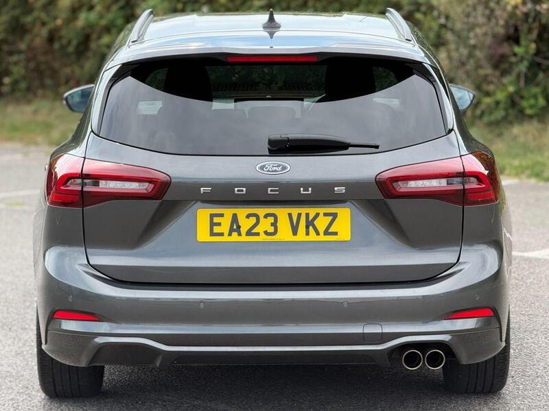 Ford Focus view 6