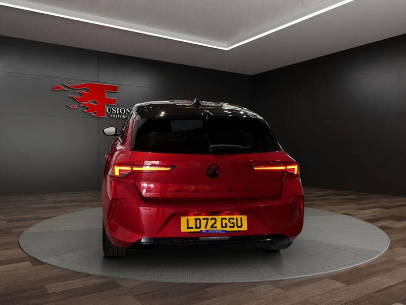 Vauxhall Astra view 4