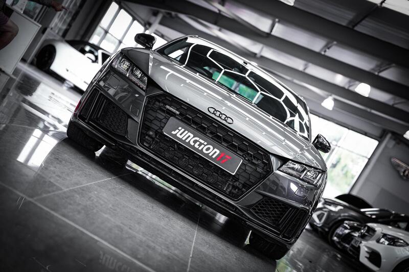 Audi TT view 4
