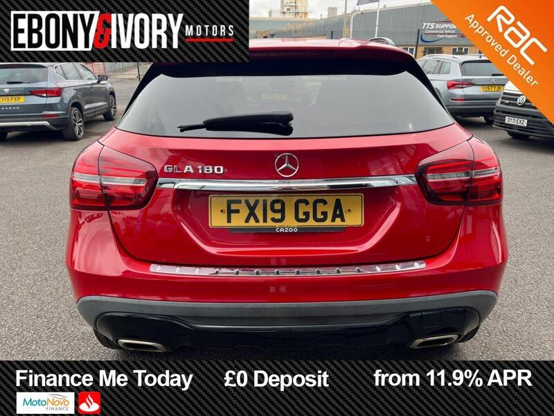 Mercedes-Benz Gla view 4