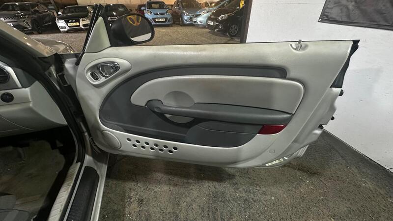 2007 Chrysler PT Cruiser — photo 12
