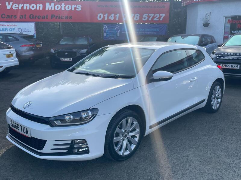 Volkswagen Scirocco view 2