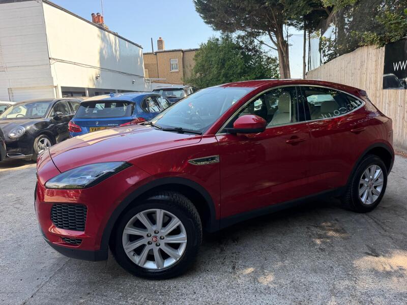 Jaguar E-Pace view 4