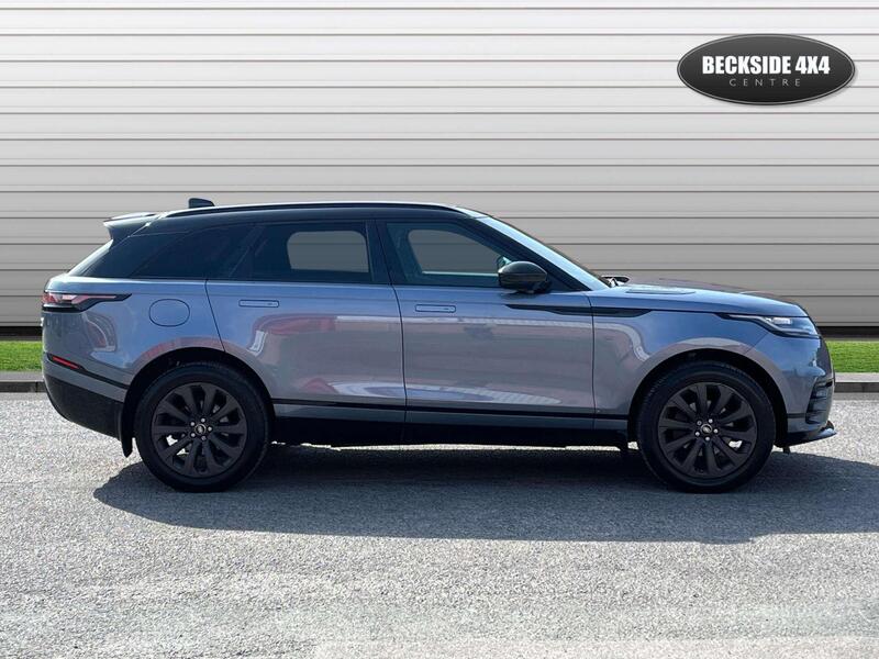 Land Rover Range Rover Velar view 2