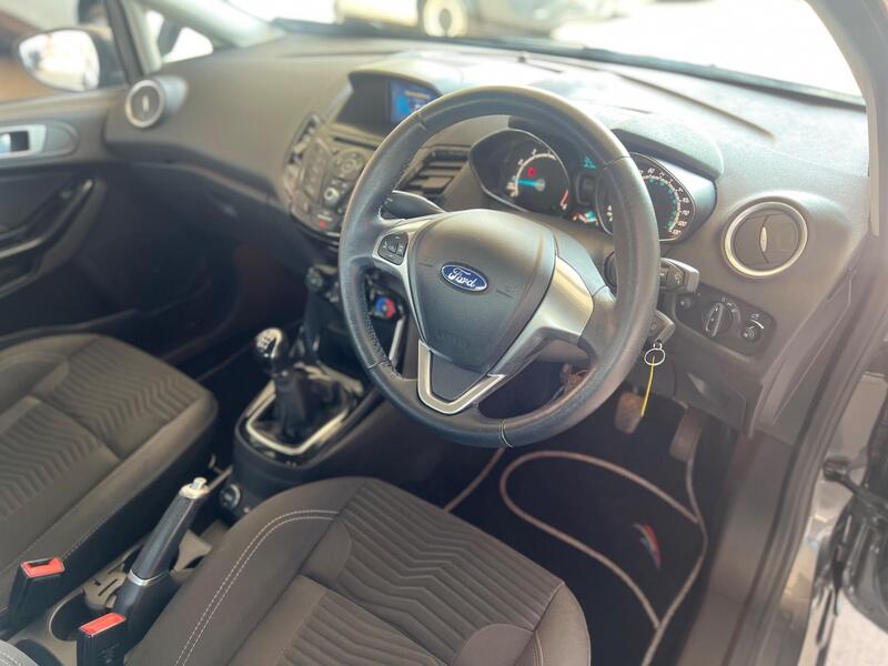Ford Fiesta view 4