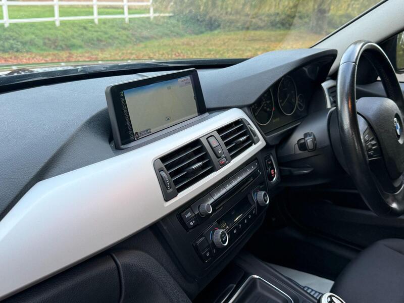 BMW 3 Series view 47
