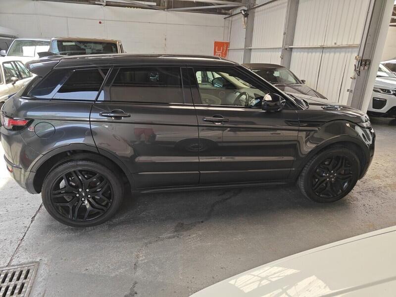 Land Rover Range Rover Evoque view 5