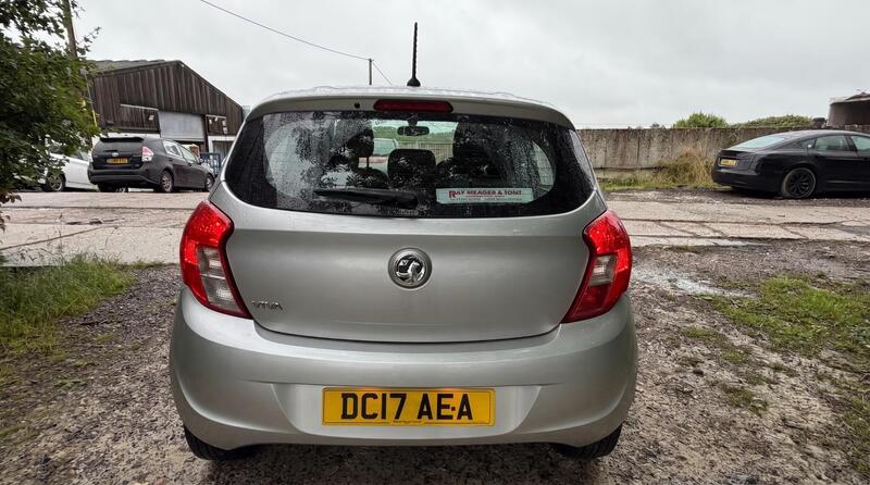 2017 Vauxhall Viva — photo 6