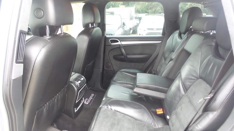 Porsche Cayenne view 10