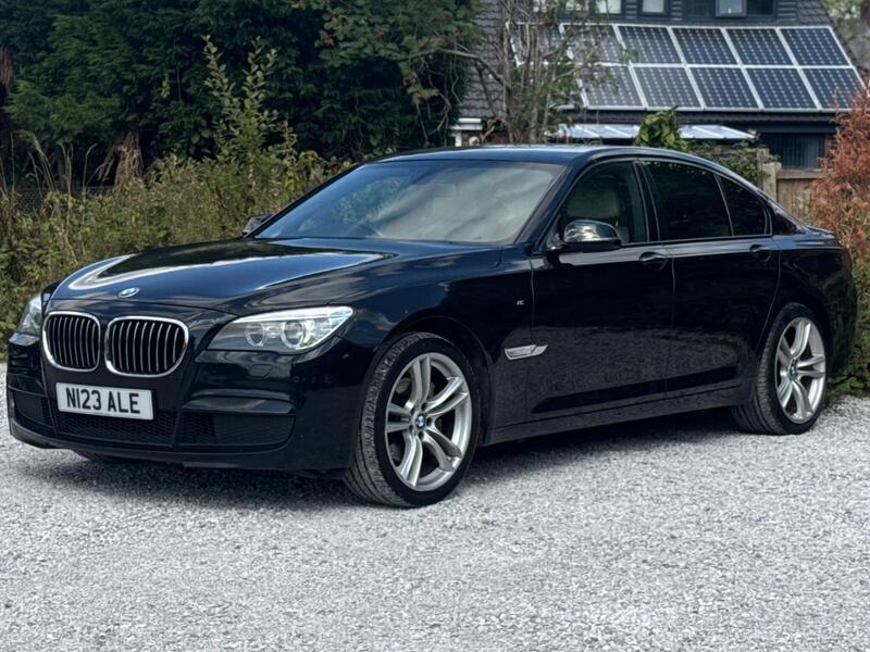 BMW 7 Series view 5