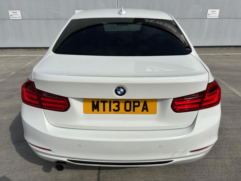 BMW 3 Series view 6