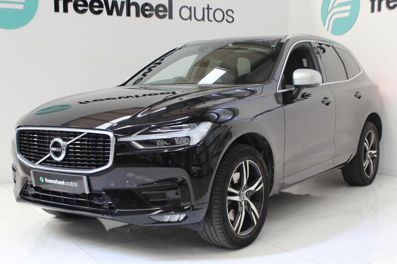 2018 Volvo XC60 in Black — image 4 of 74