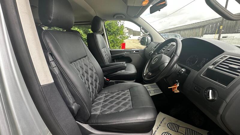 2015 Volkswagen Caravelle — photo 8