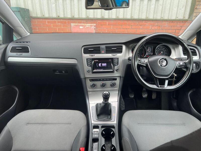 Volkswagen Golf view 16