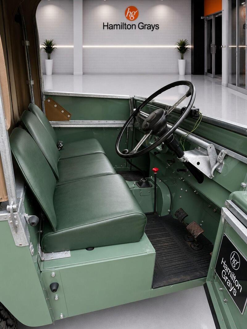 Land Rover Series I view 3