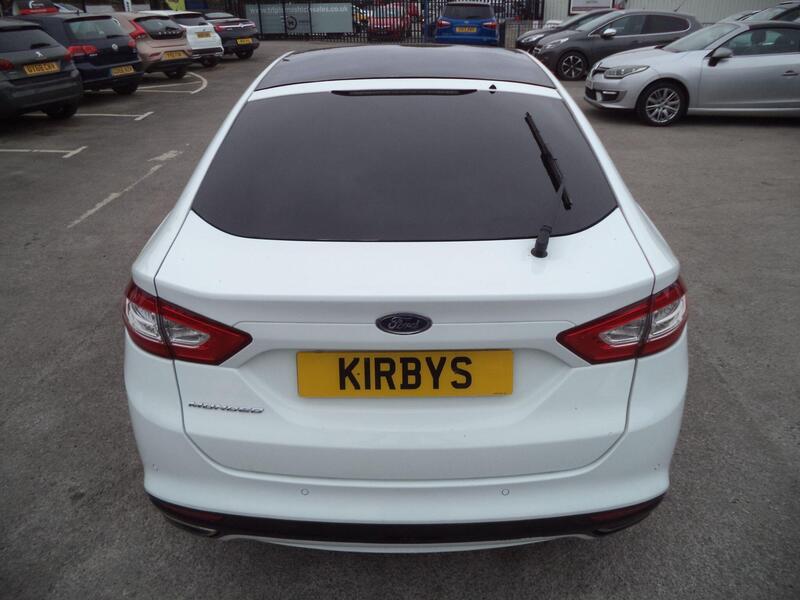Ford Mondeo view 6