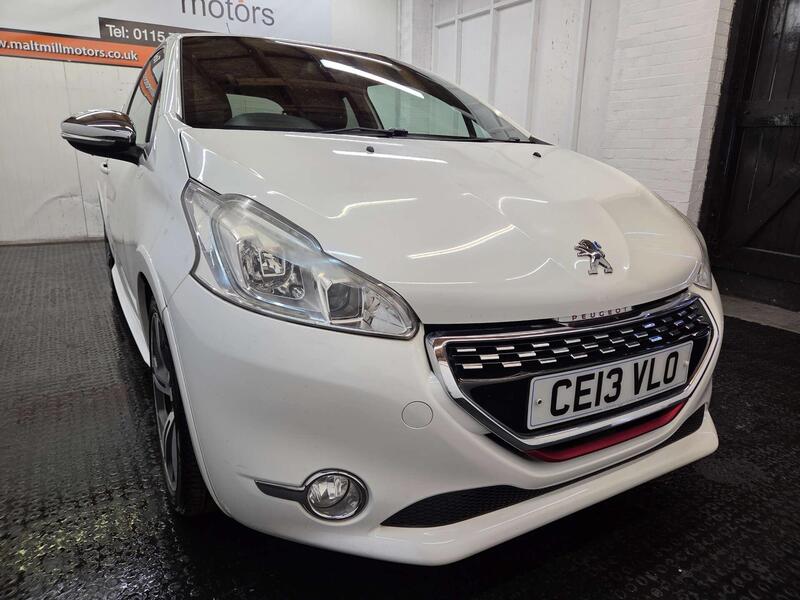 Peugeot 208 main image