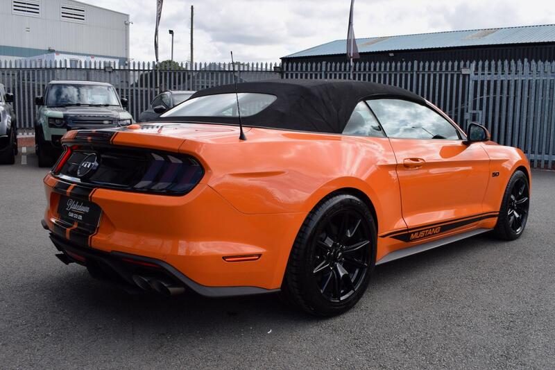 Ford Mustang view 6