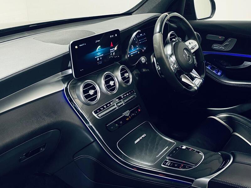 Mercedes-Benz GLC view 4