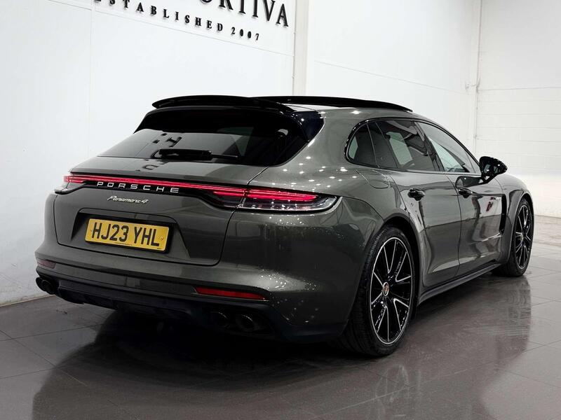 Porsche Panamera view 4
