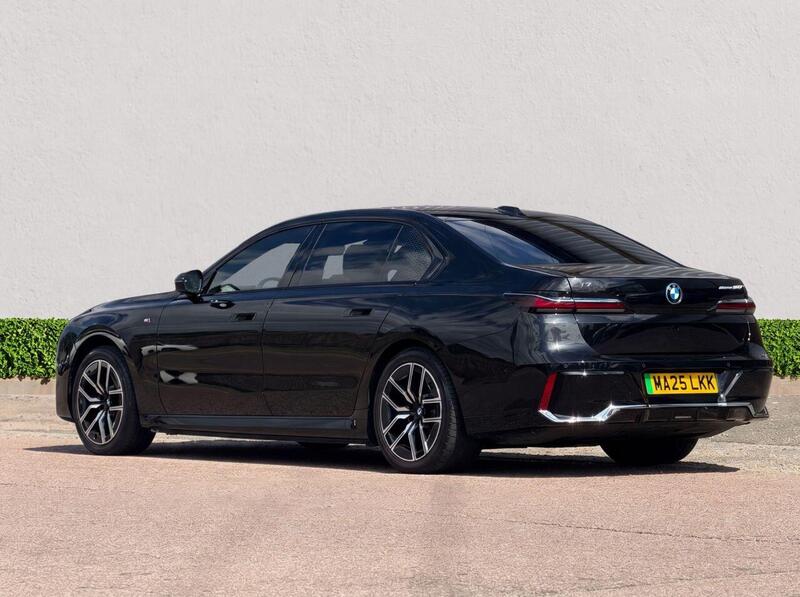 BMW I7 view 7