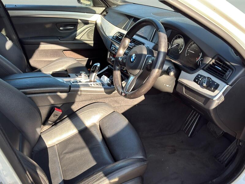 BMW 5 Series view 5