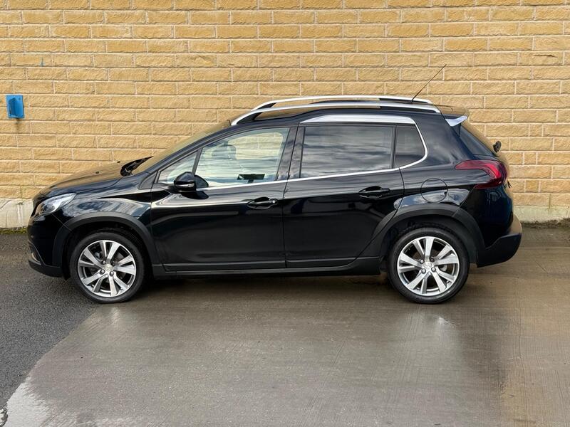 Peugeot 2008 view 2