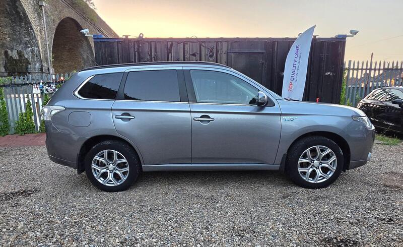 Mitsubishi Outlander 2.0h 12kWh GX4h CVT 4WD Euro 5 (s/s) 5dr thumbnail 8