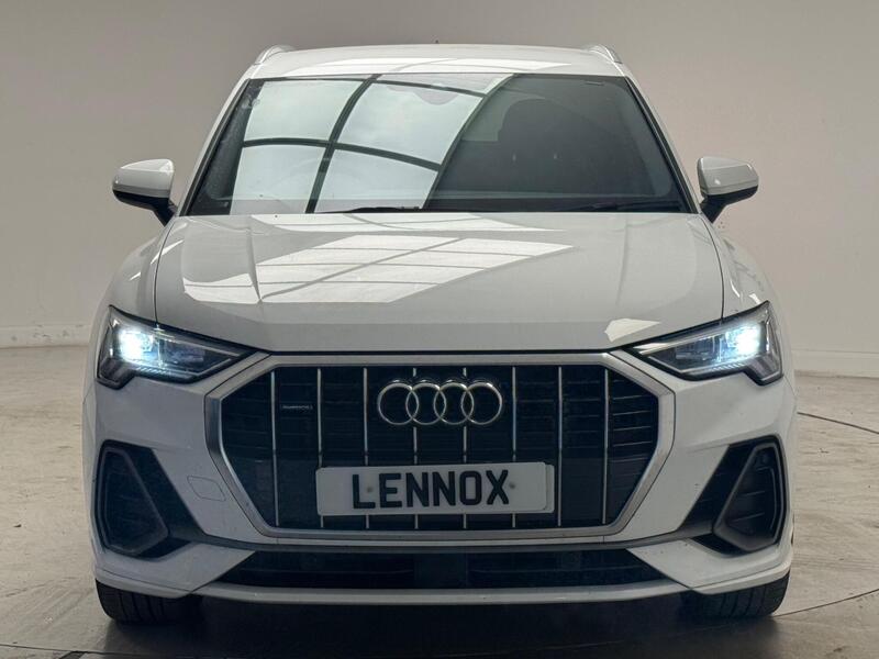 Audi Audi Q3 view 2