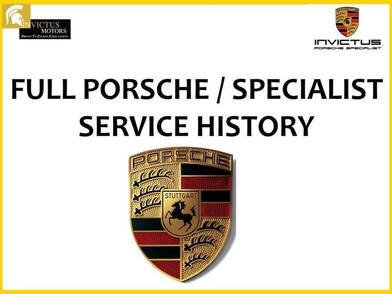 Porsche 911 view 13