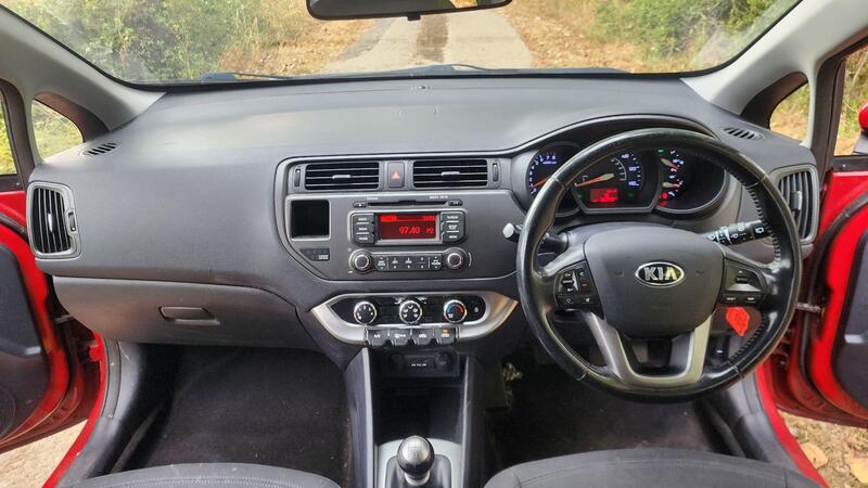 2013 Kia Rio — photo 22
