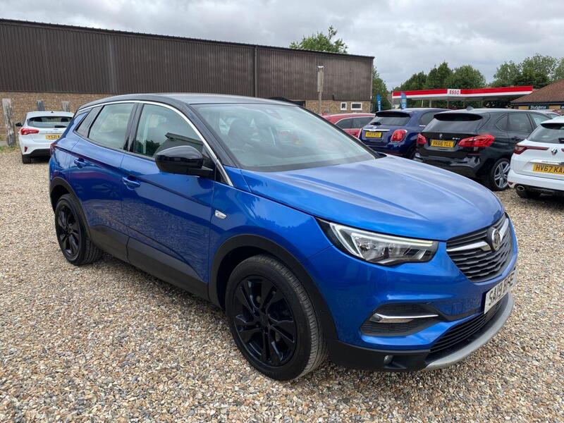 Vauxhall Grandland X view 2