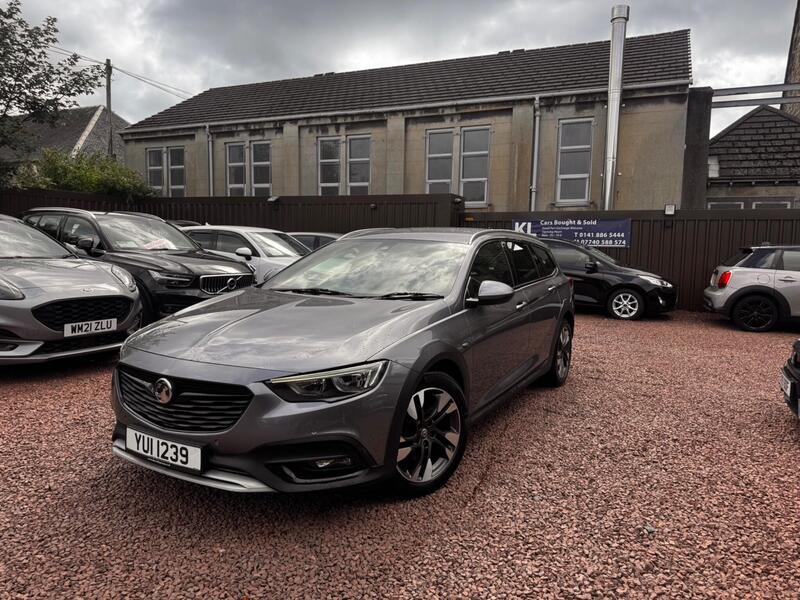Vauxhall Insignia view 2