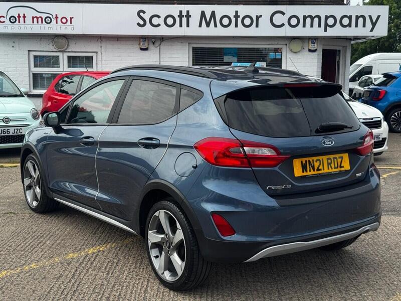 Ford Fiesta view 2