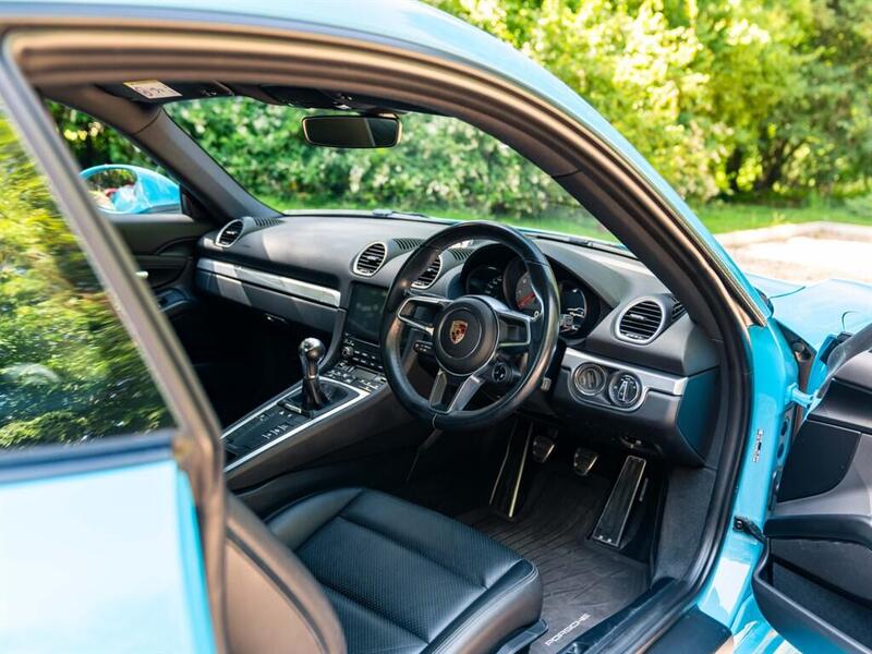 Porsche Cayman view 4