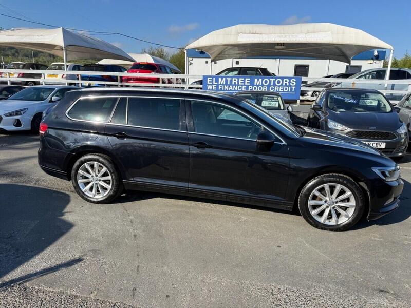 Volkswagen Passat view 5