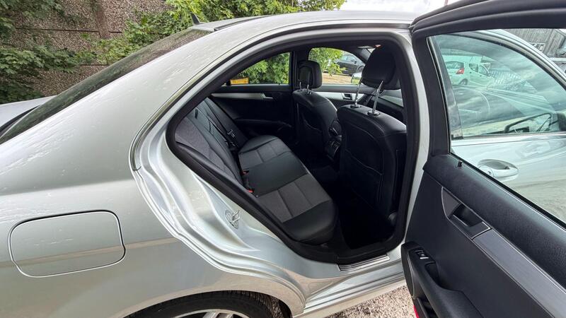 2012 Mercedes-Benz C Class — photo 19