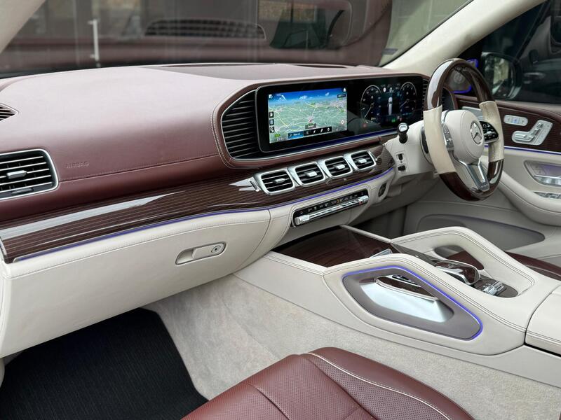 Mercedes-Benz A view 2