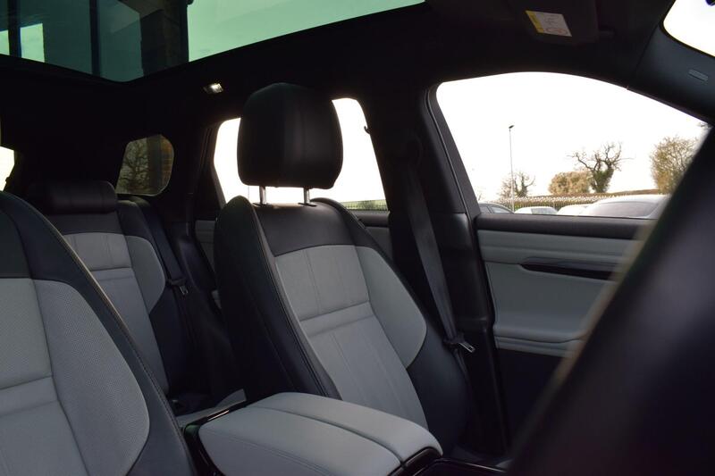 Land Rover Range Rover Evoque view 5