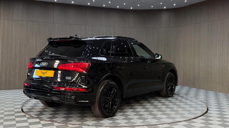 Audi Audi Q5 view 5