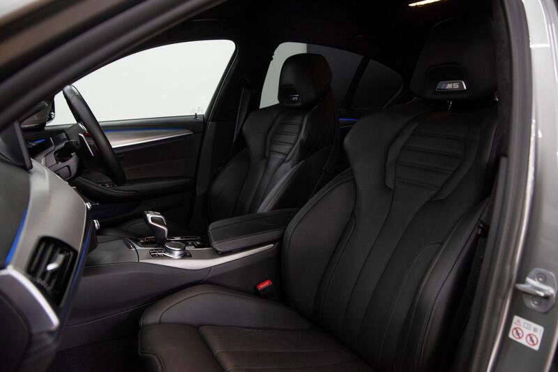 BMW M5 view 4