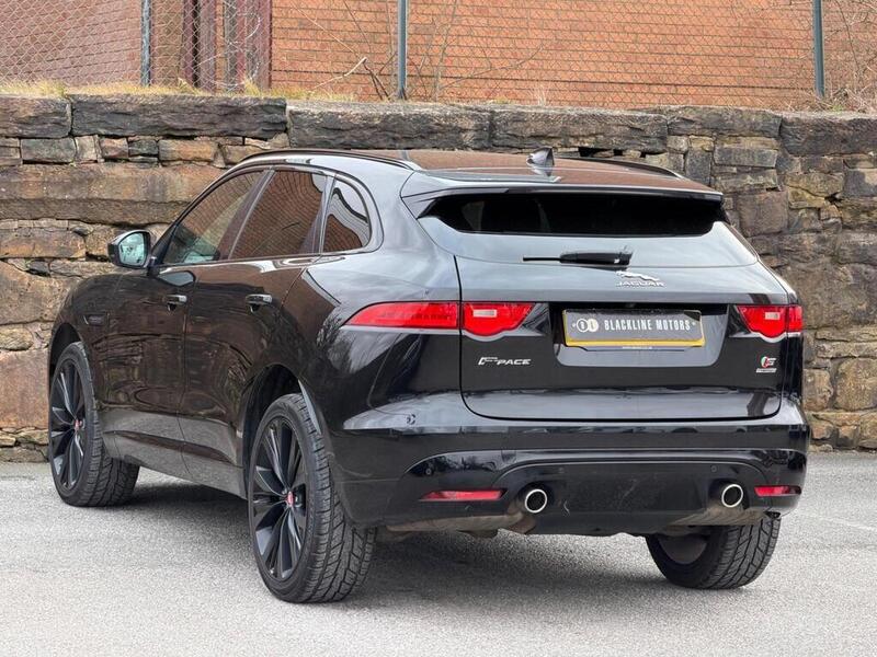 Jaguar F-Pace view 5