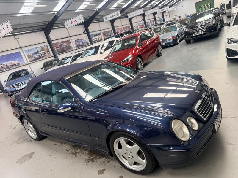 Mercedes-Benz CLK view 7