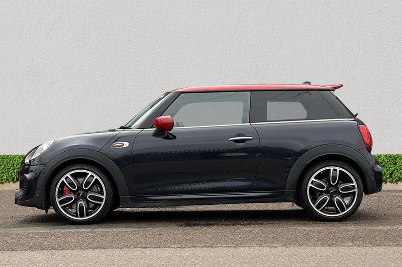 Mini Cooper view 4
